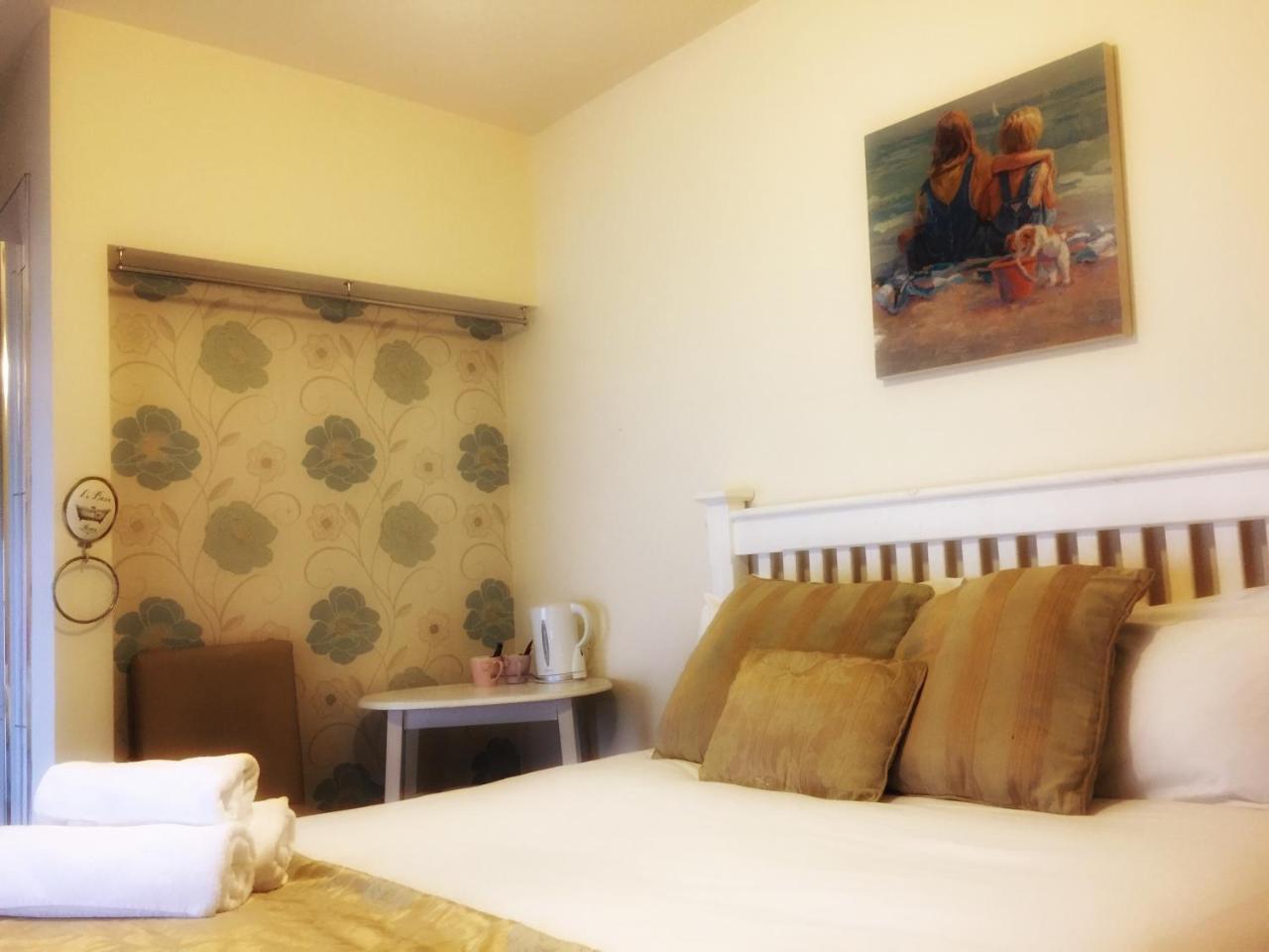 Prairie House - Boutique Townhouse Guest House Salthill Екстериор снимка