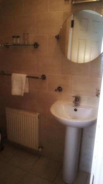 Prairie House - Boutique Townhouse Guest House Salthill Екстериор снимка